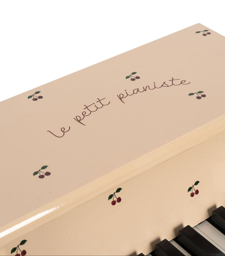Konges Slojd - Piano - Glossy Cherry - Mabel & Fox