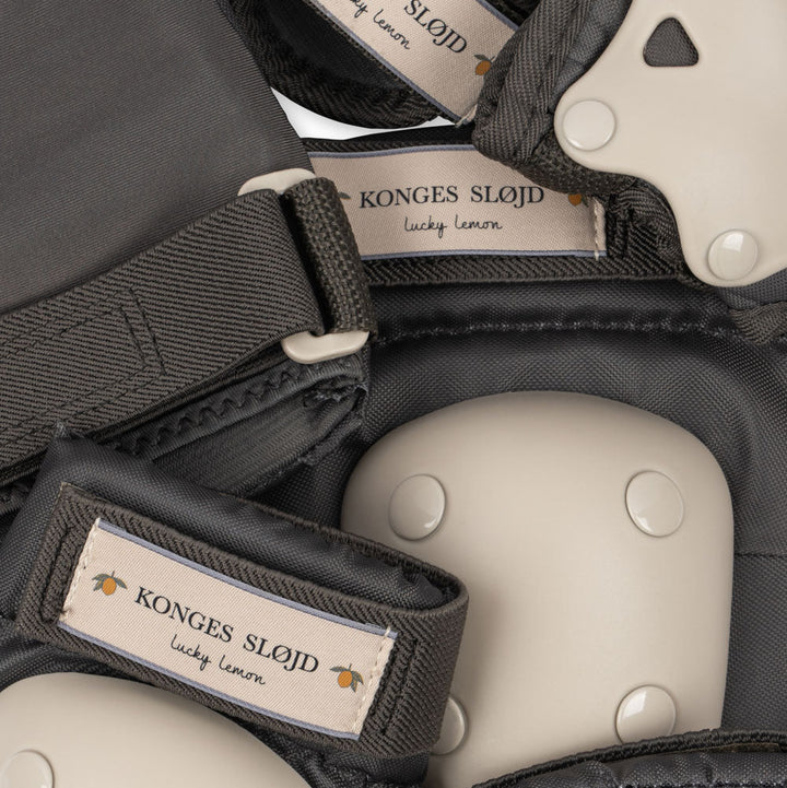 Konges Slojd – Protective Gear – Kalamata Green - Mabel & Fox