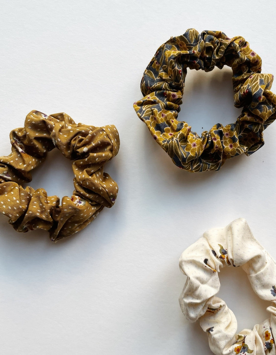 Konges Slojd - Scrunchies - Flower Bouqet Dijon / Multi - Mabel & Fox