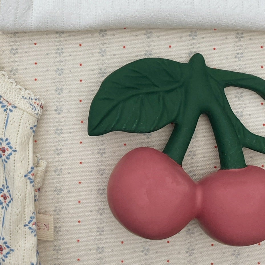 Konges Slojd - Teeth Soother - Cherry - Mabel & Fox