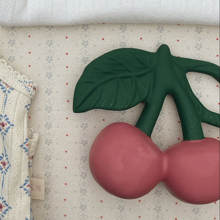 Konges Slojd - Teeth Soother - Cherry - Mabel & Fox