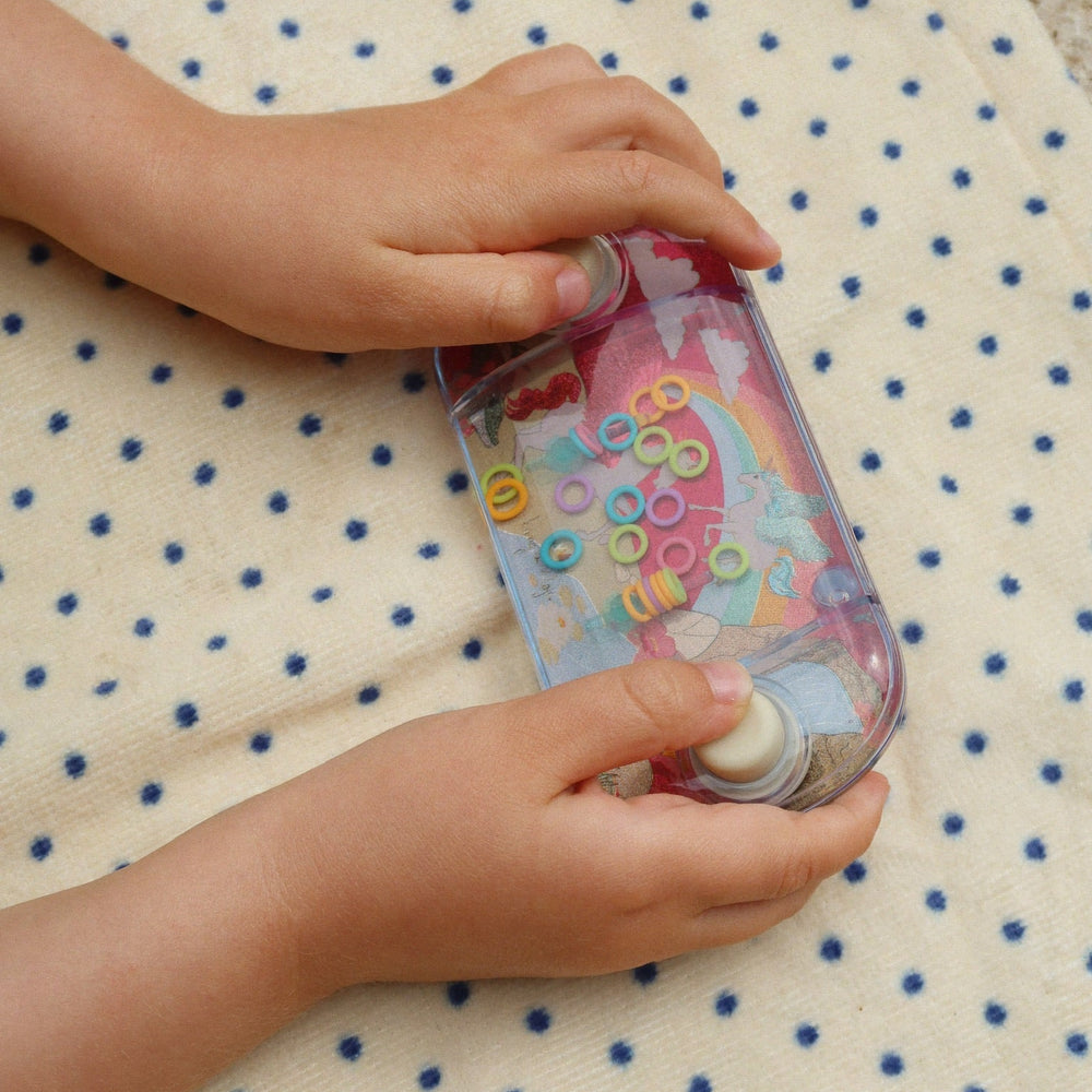 Konges Slojd – Water Ring Game – Unicorn - Mabel & Fox