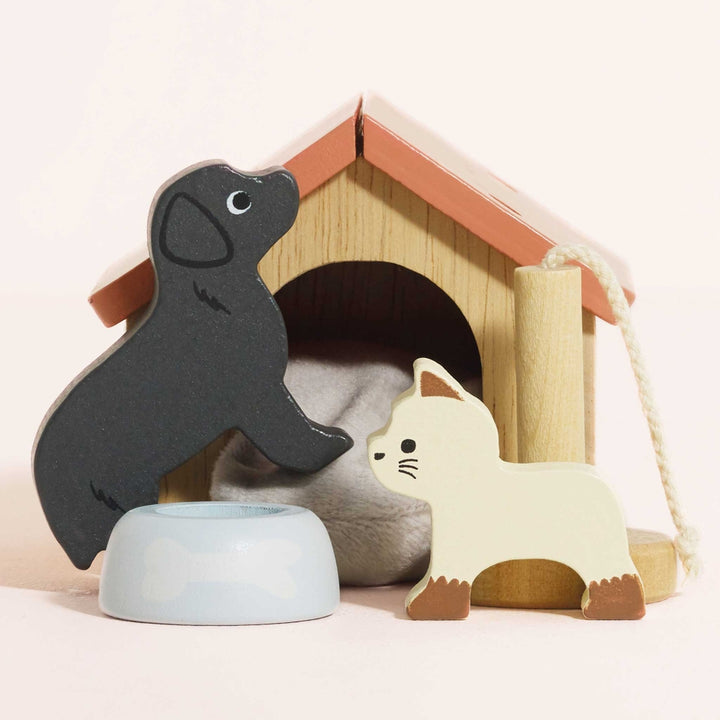 Le Toy Van – Dolls House Pet Set - Mabel & Fox