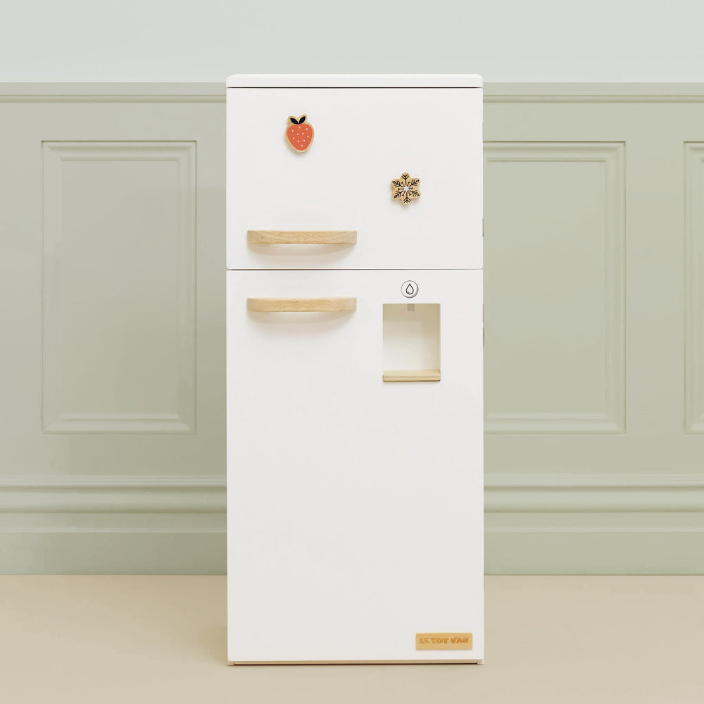 Le Toy Van – Kitchen Freestanding Fridge Freezer - Mabel & Fox