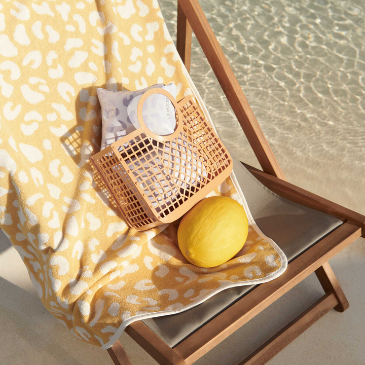 Liewood - Alba Yarn Dyed Hooded Baby Towel - Leo / Jojoba - Mabel & Fox