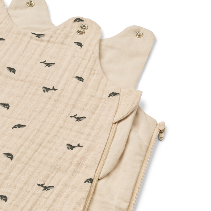 Liewood - Flora Printed Sleeping Bag - Mini Whale / Sandy - Mabel & Fox