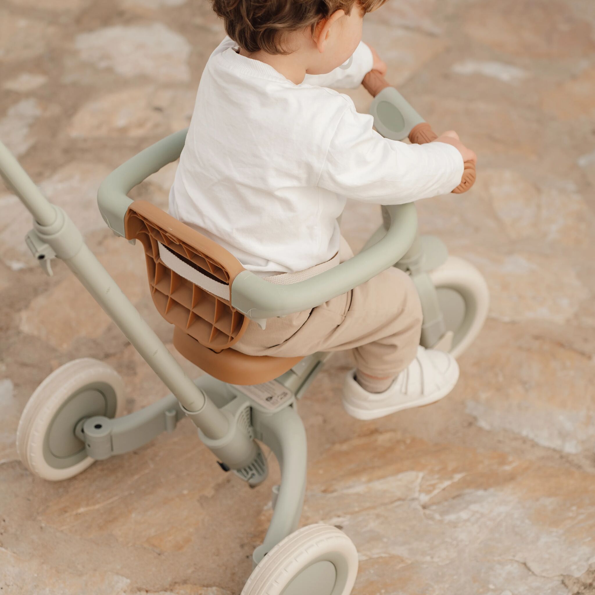 【新品】LITTLE DUTCH バランスバイク グレージュ Little Dutch - 4 in 1 Trike - Green – Mabel & Fox