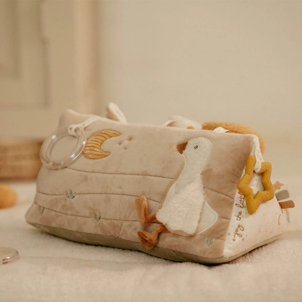 Little Dutch - Activity Triangle - Newborn Naturals - Mabel & Fox