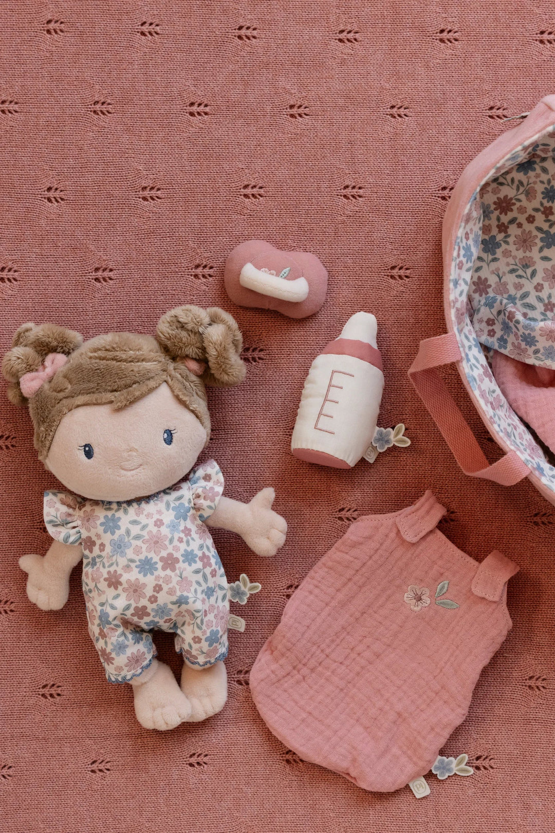 Little Dutch - Baby Doll in Basket Rosa - Mabel & Fox