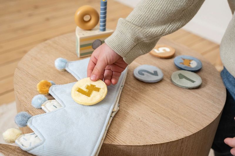 Little Dutch - Birthday Crown with Numbers - Blue - Mabel & Fox