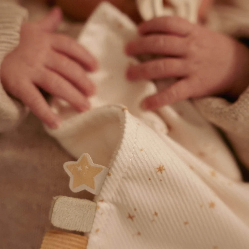 Little Dutch - Cuddle Cloth with Teething Ring - Newborn Naturals - Mabel & Fox