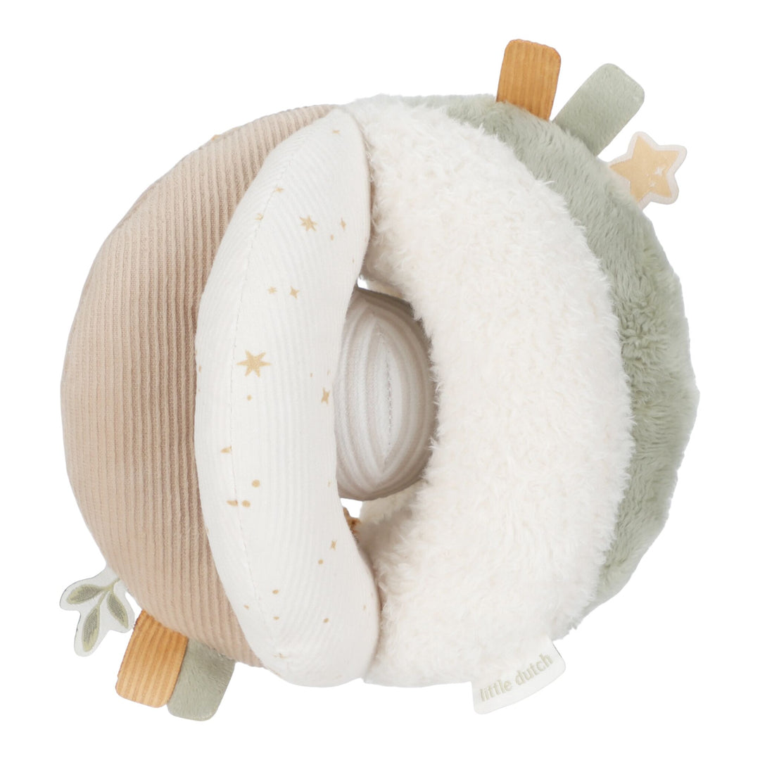 Little Dutch - Grasping Ball - Newborn Naturals - Mabel & Fox