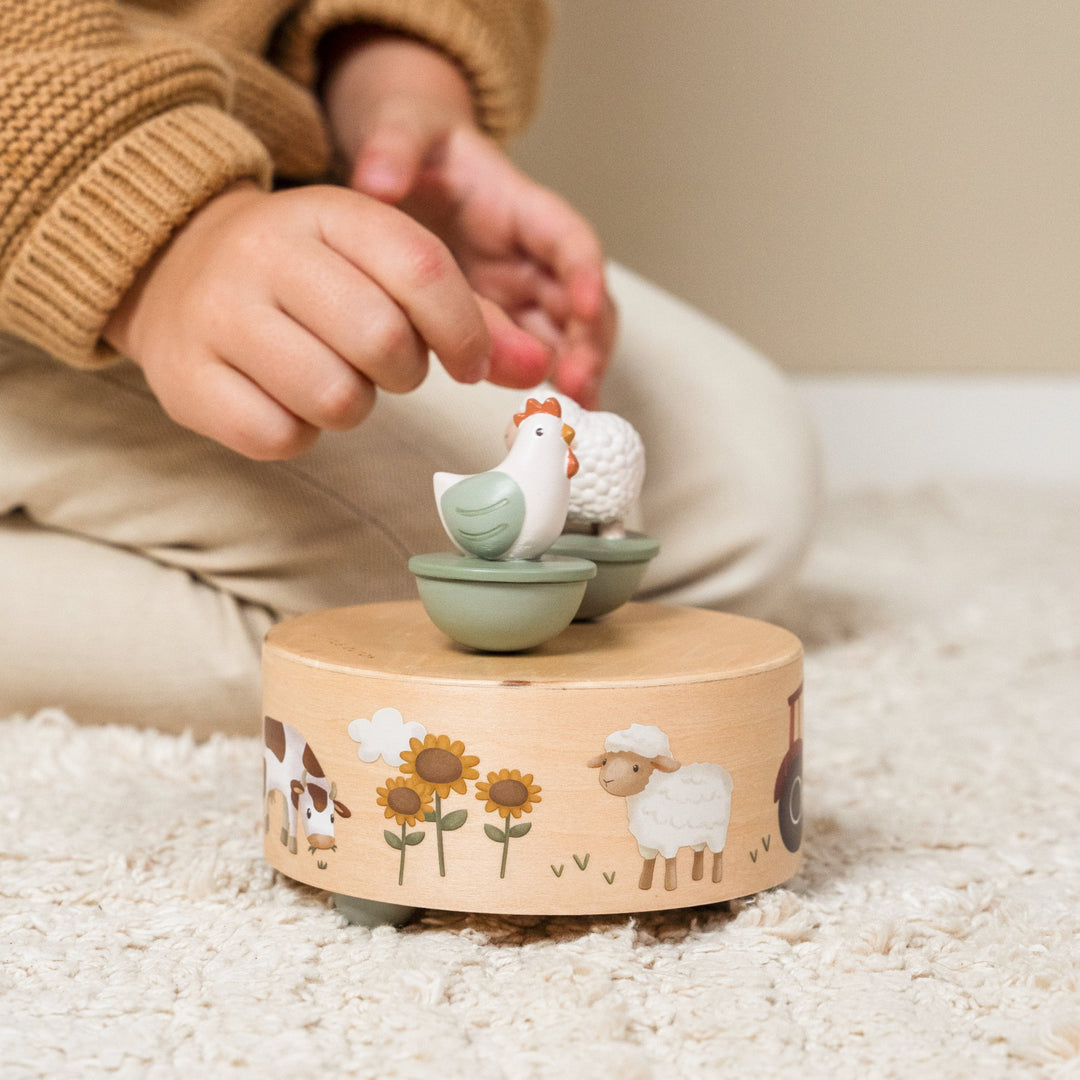 Little Dutch - Music Box - Little Farm - Mabel & Fox