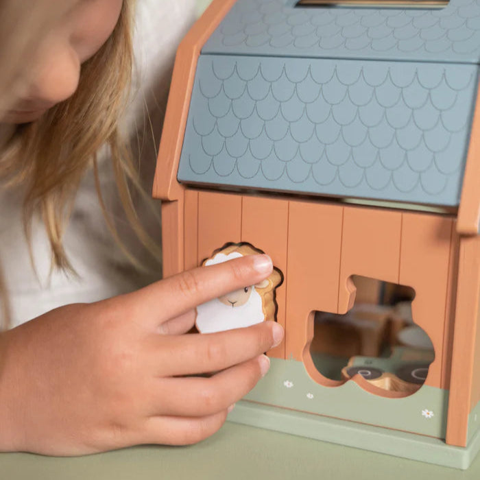 Little Dutch - Shape Sorter - Little Farm - Mabel & Fox