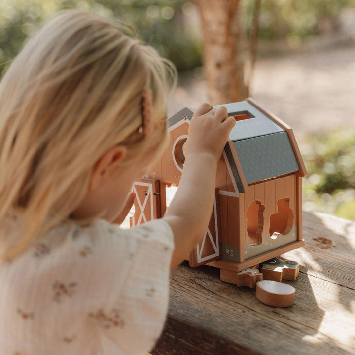 Little Dutch - Shape Sorter - Little Farm - Mabel & Fox