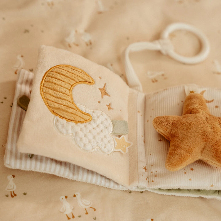 Little Dutch - Stroller Book - Newborn Naturals - Mabel & Fox