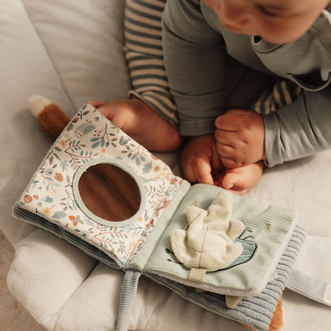 Little Dutch - Stroller Booklet - Forest Friends - Mabel & Fox