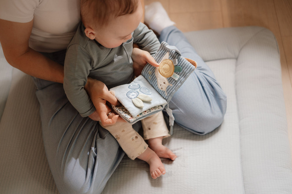 Little Dutch - Stroller Booklet - Forest Friends - Mabel & Fox