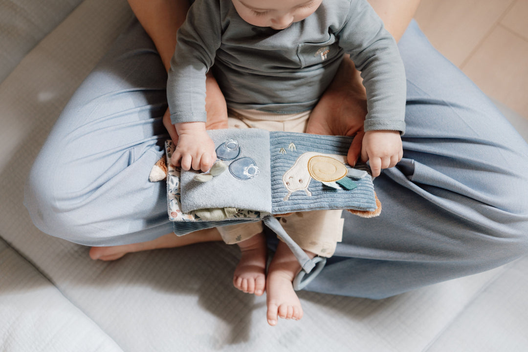 Little Dutch - Stroller Booklet - Forest Friends - Mabel & Fox