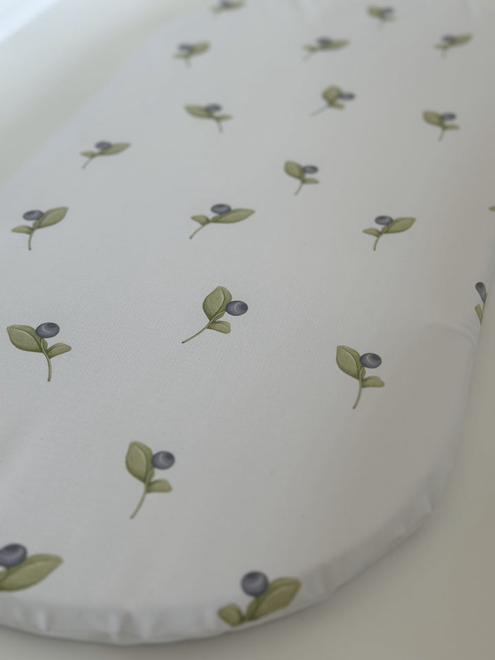 Mabel & Fox -  Basket Changing Mat - Berry Cute - Mabel & Fox