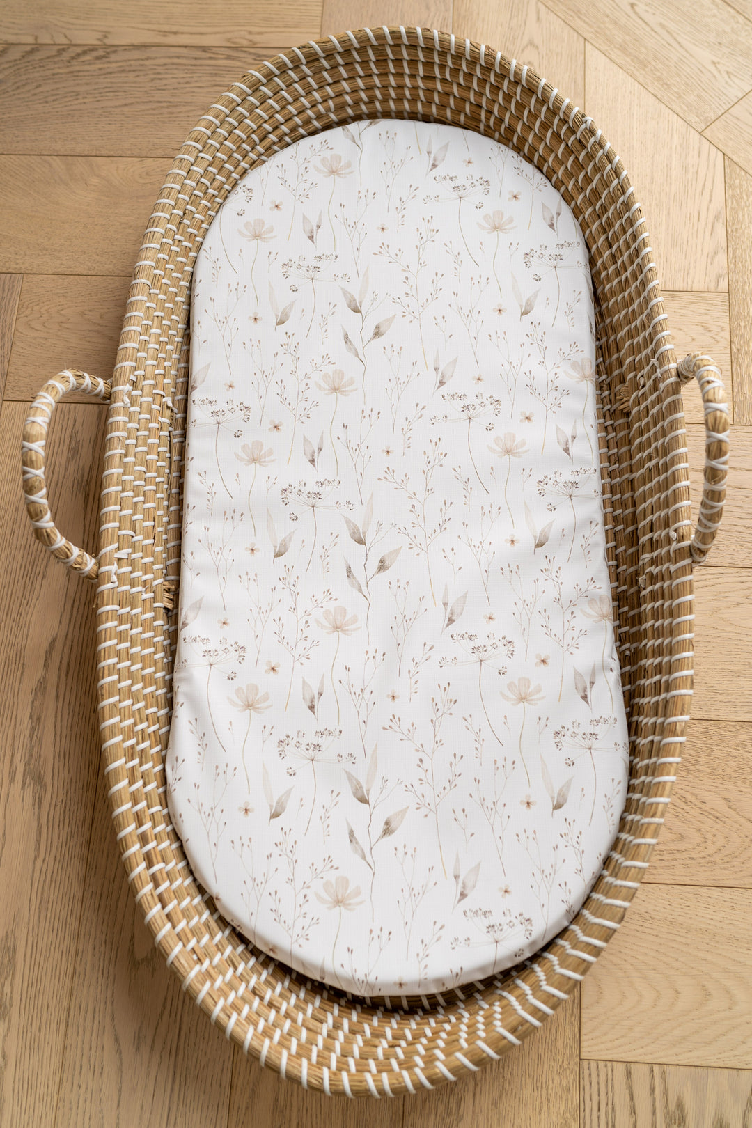 Mabel & Fox - Basket Changing Mat - Natural Wildflowers - Mabel & Fox