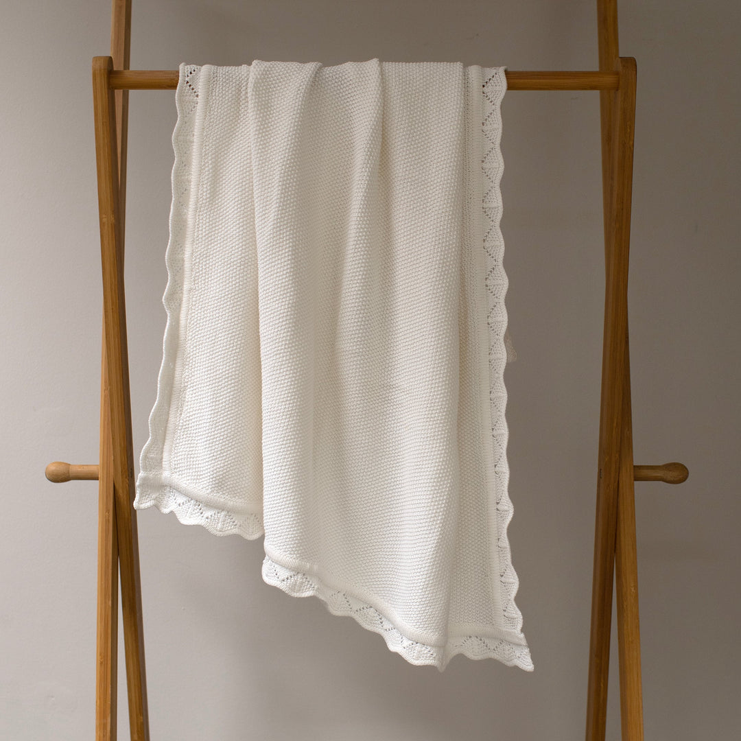 Mabel & Fox - Knitted Baby Blanket - Cloud White - Mabel & Fox