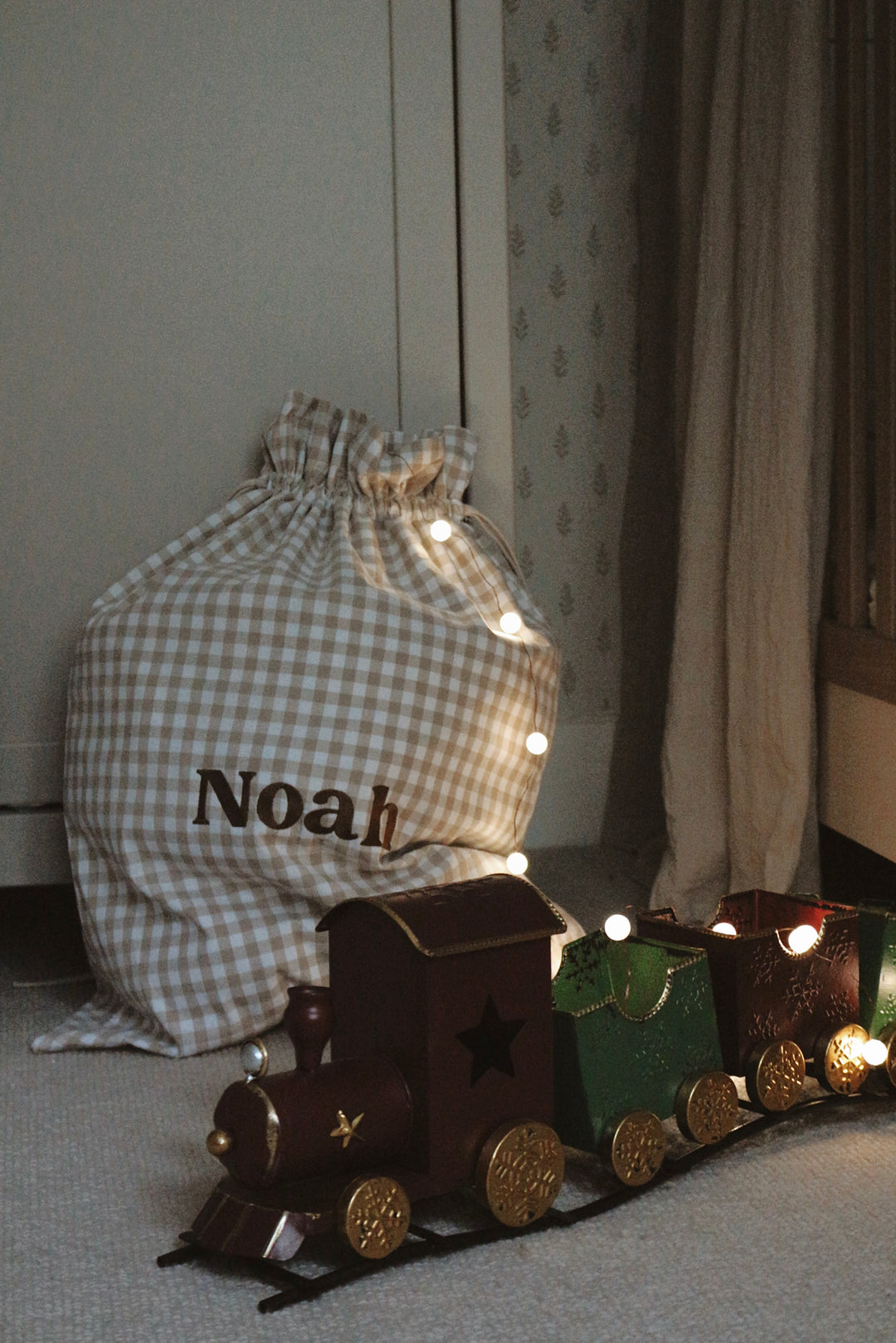 Mabel & Fox - Personalised Beige Gingham Gift Sack - Embroidered - Mabel & Fox