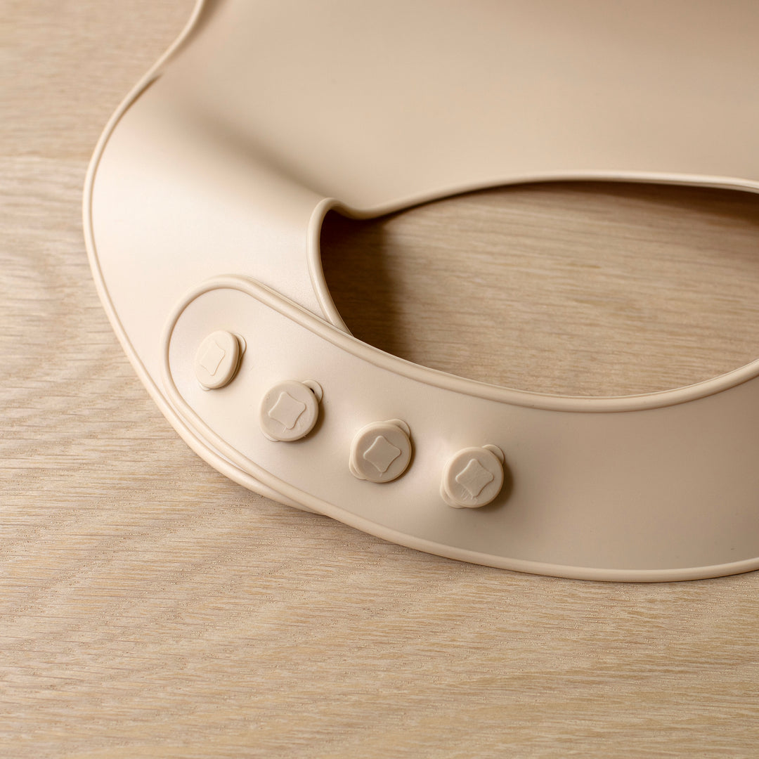 Mabel & Fox - Silicone Bib - Beige - Mabel & Fox