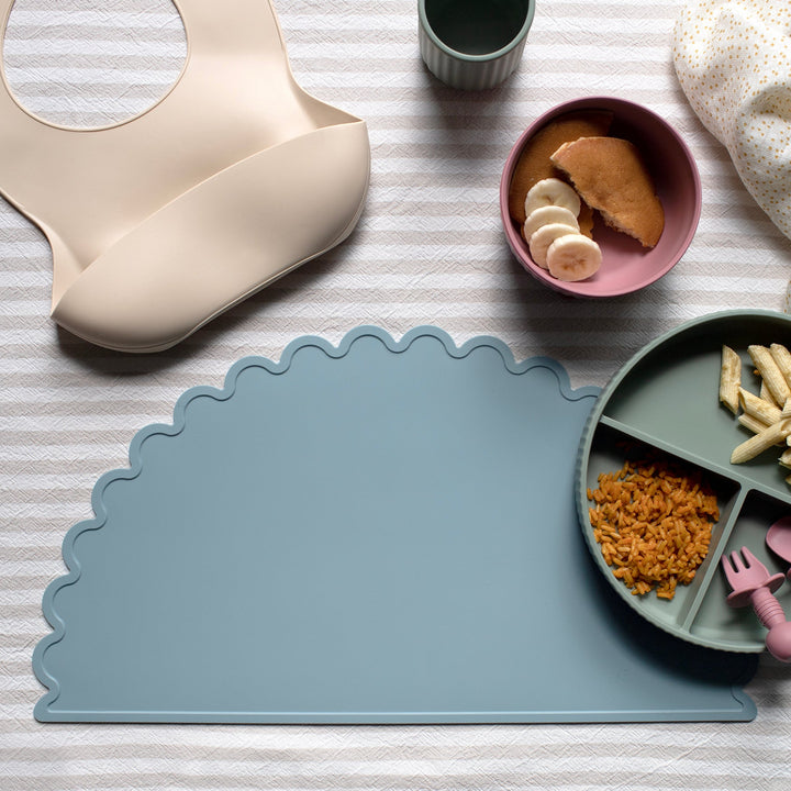 Mabel & Fox - Silicone Scalloped Placemat - Blue - Mabel & Fox