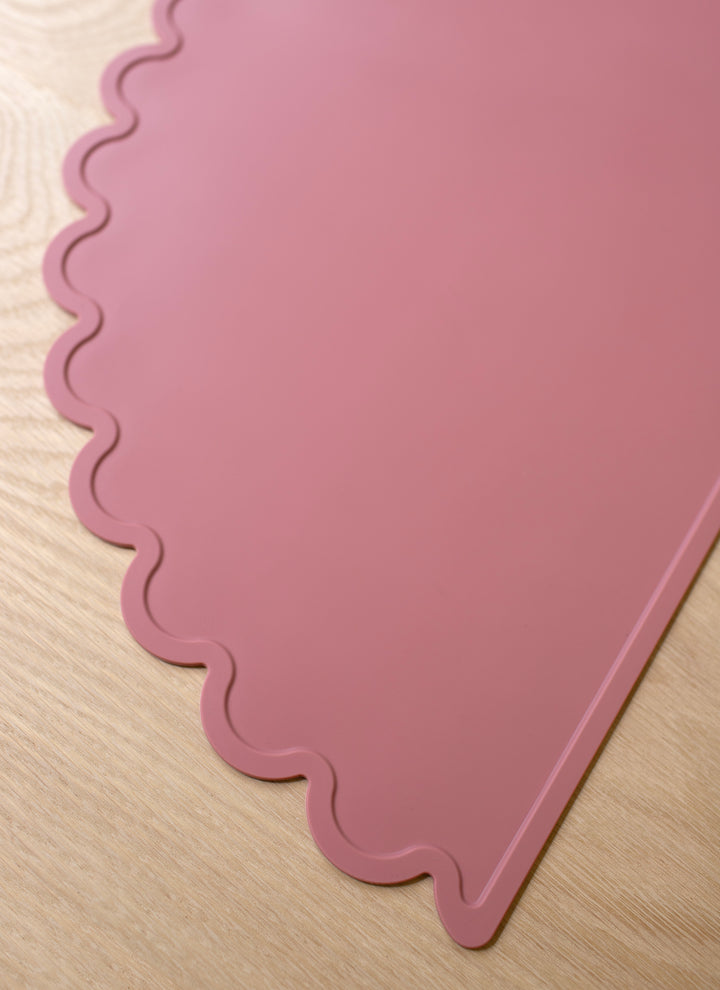 Mabel & Fox - Silicone Scalloped Placemat - Pink - Mabel & Fox