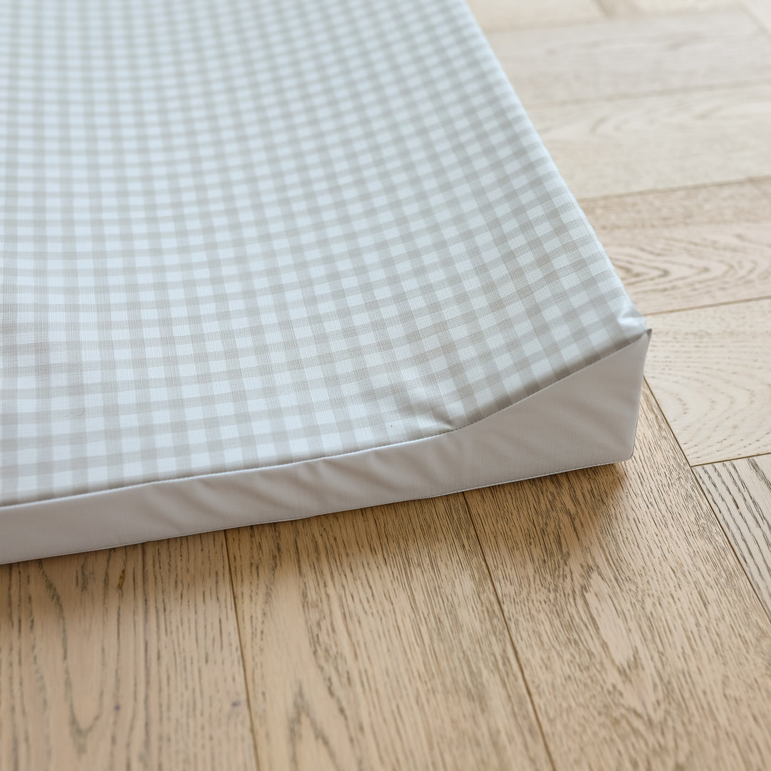 Mabel & Fox - Wedge Baby Changing Mat - Beige Gingham - Mabel & Fox