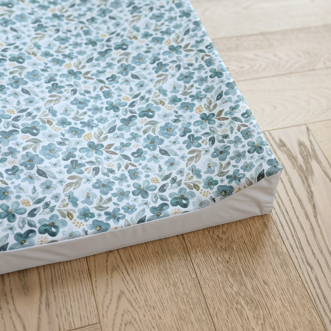 Mabel & Fox - Wedge Baby Changing Mat - Blue Blossom - Mabel & Fox