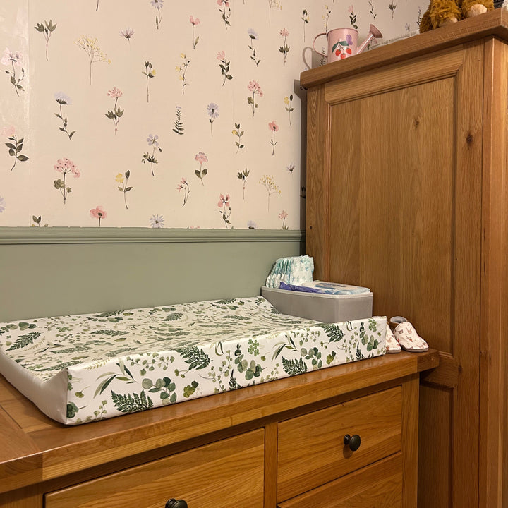 Mabel & Fox - Wedge Baby Changing Mat - Evergreen - Mabel & Fox