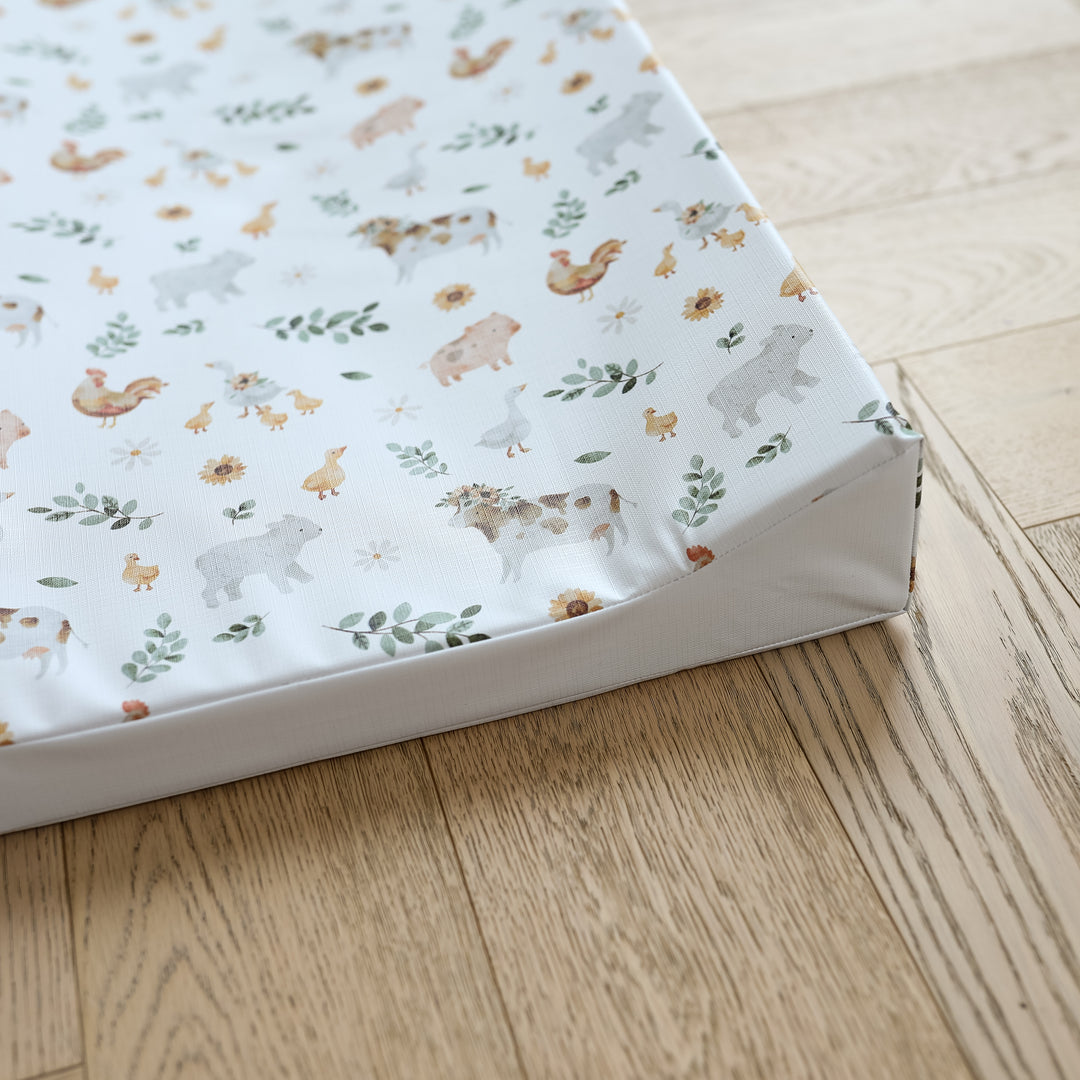 Mabel & Fox - Wedge Baby Changing Mat - Farmyard Animals - Mabel & Fox