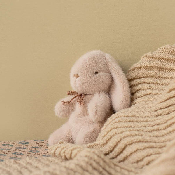Maileg – Mini Bunny Plush - Light Pink - Mabel & Fox