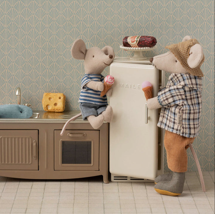 Maileg – Mouse Fridge - Off-White - Mabel & Fox