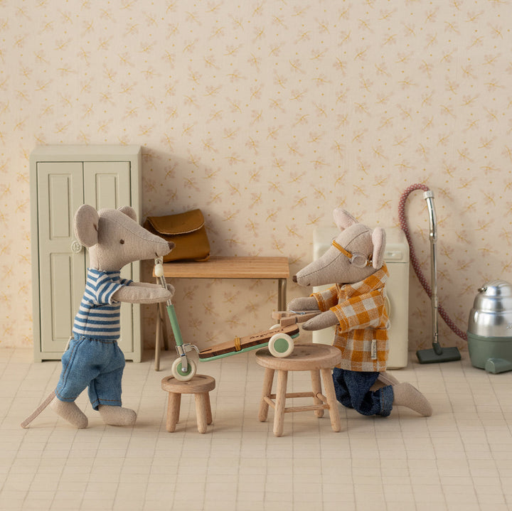 Maileg – Mouse Kick Board - Mint - Mabel & Fox