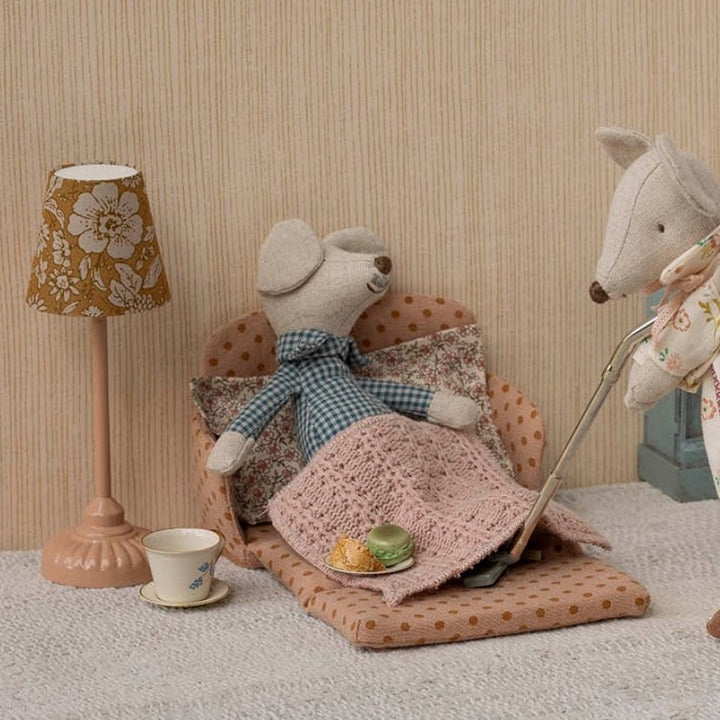Maileg – Mouse Sofa Bed - Dots - Mabel & Fox