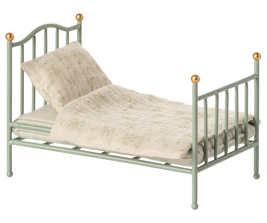 Maileg – Mouse Vintage Single Bed - Mint - Mabel & Fox