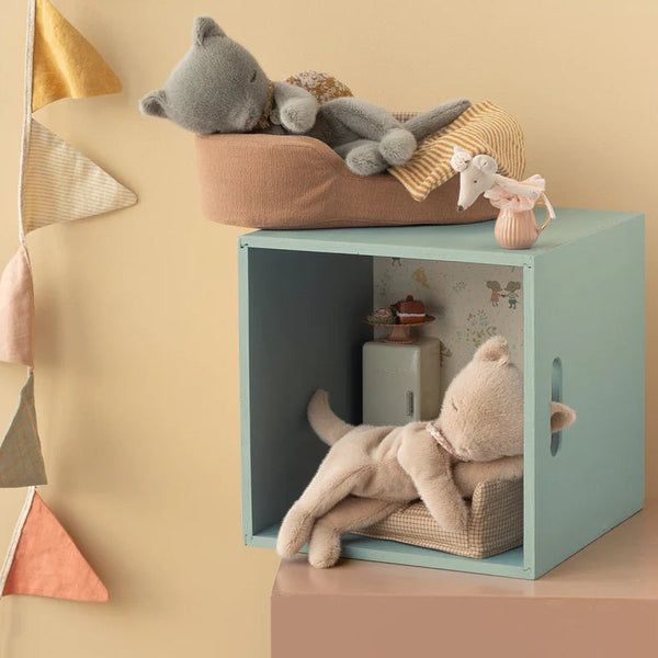 Maileg – Small Sleeping Kitten Plush - Cream Peach - Mabel & Fox