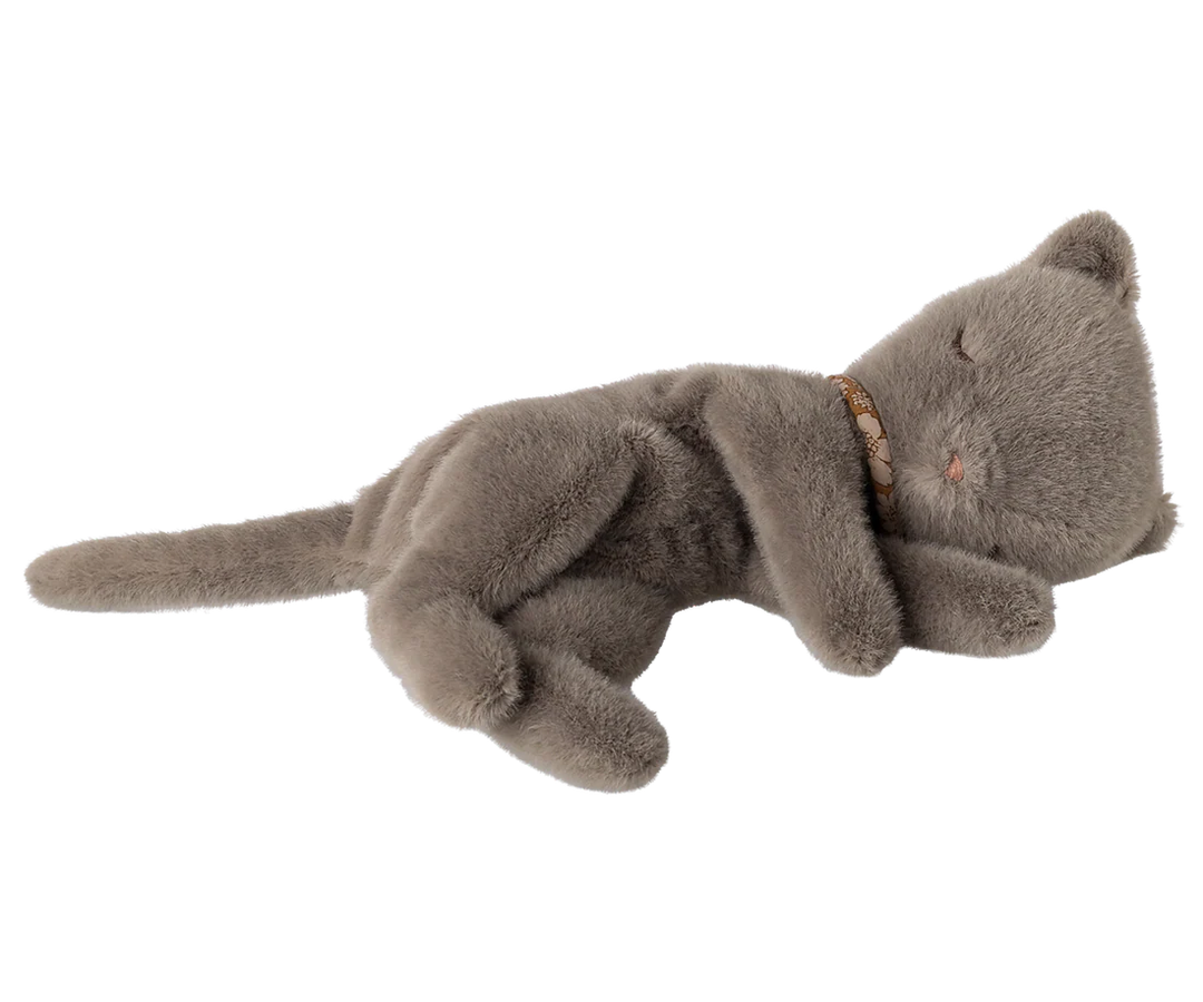 Maileg – Small Sleeping Kitten Plush - Grey - Mabel & Fox