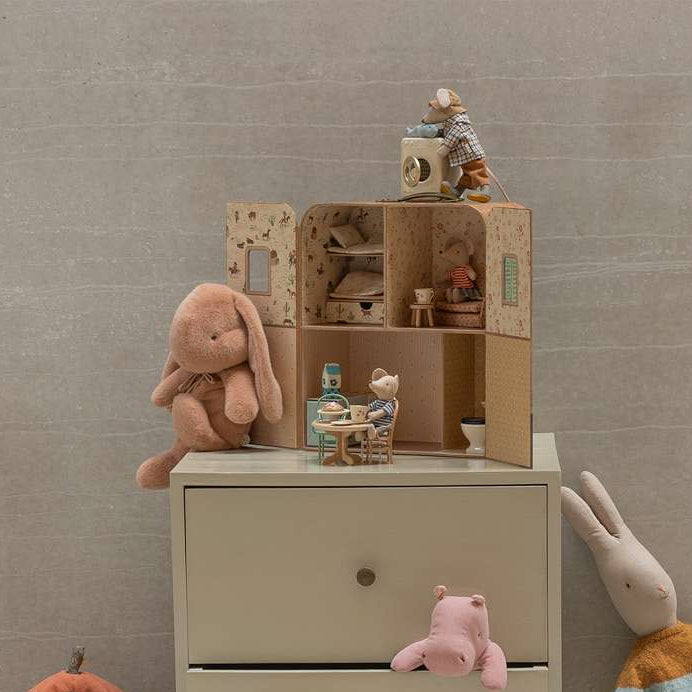 Maileg – SuitCasa - Little Sister & Brother House - Mabel & Fox