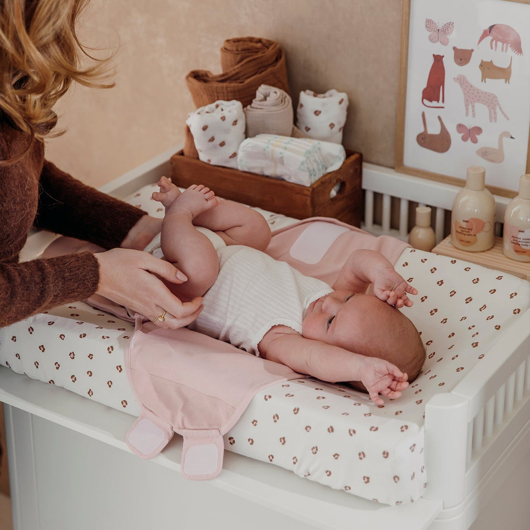 Meyco - Jersey Changing Mat Cover - Mini Panther Soft Pink - Mabel & Fox