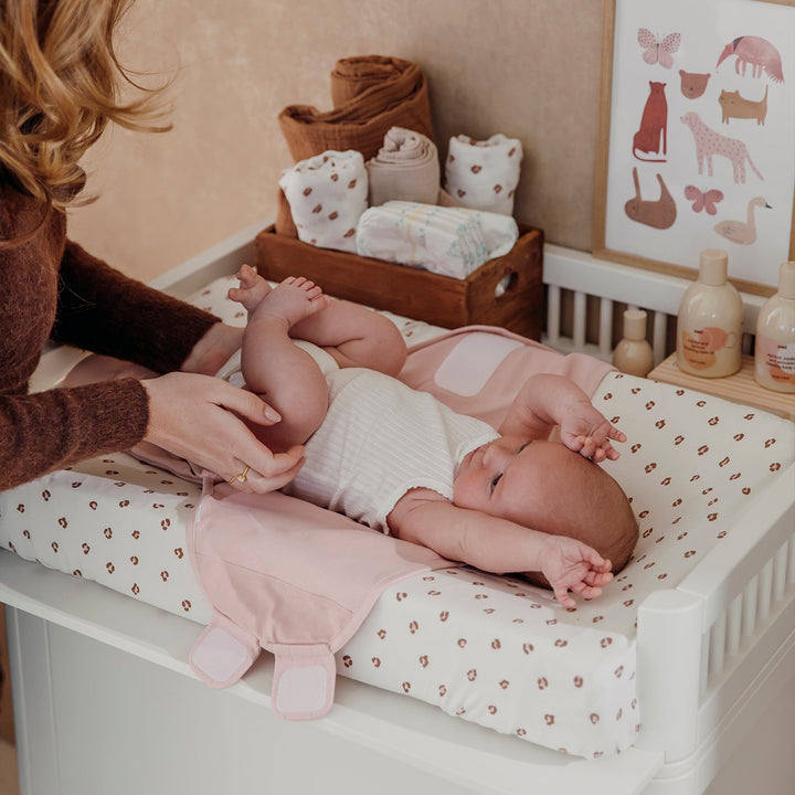 Meyco - Jersey Changing Mat Cover - Mini Panther Soft Pink - Mabel & Fox