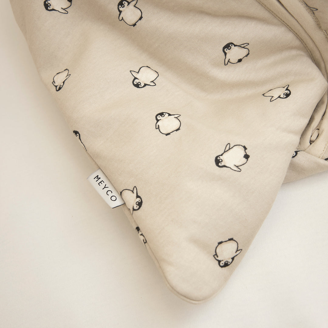 Meyco - Sleeping Bag - Penguin Soft Sand - Mabel & Fox