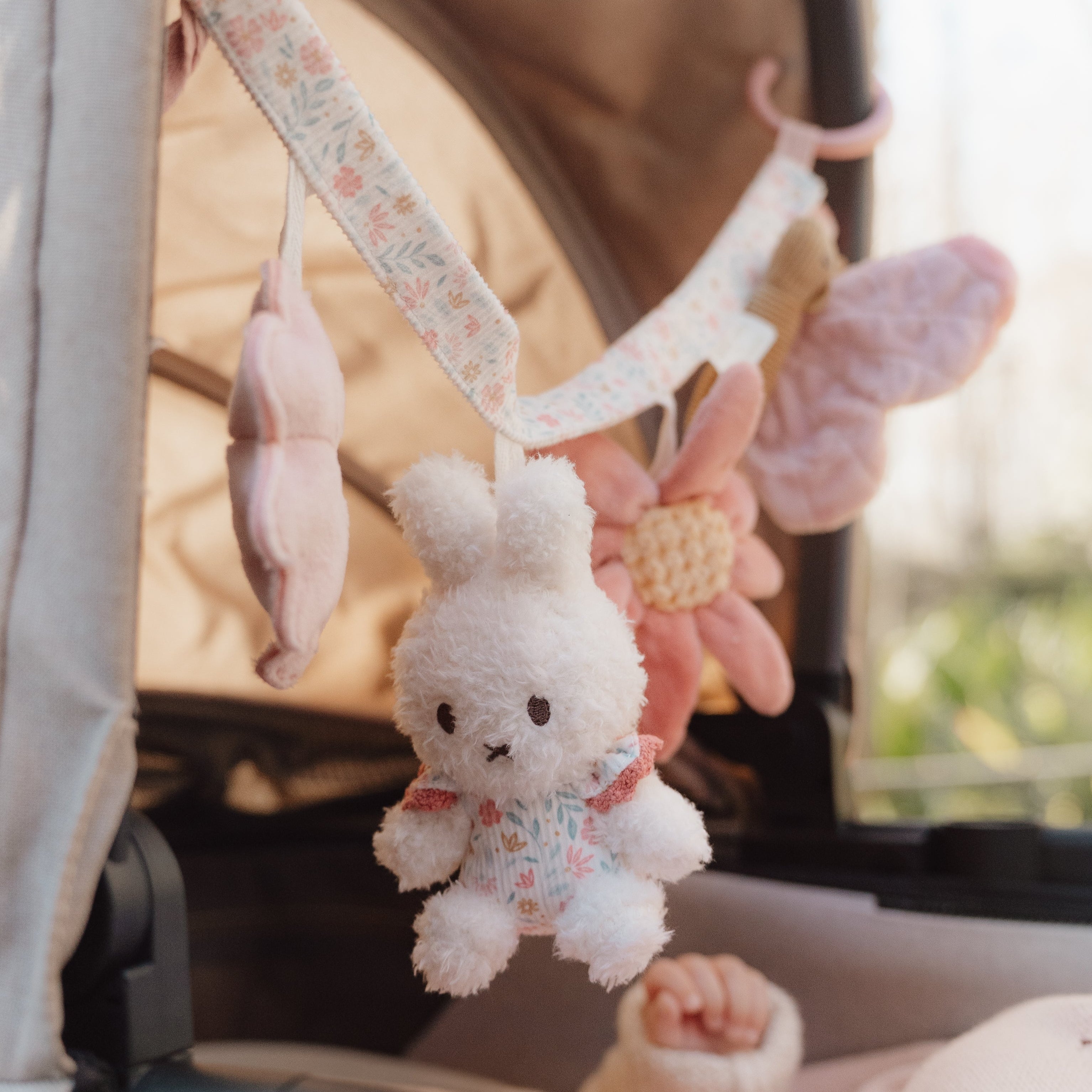 【Miffy 】 Little Dutch x Miffy - Car Seat Toy - Lucky Blossom | Mabel