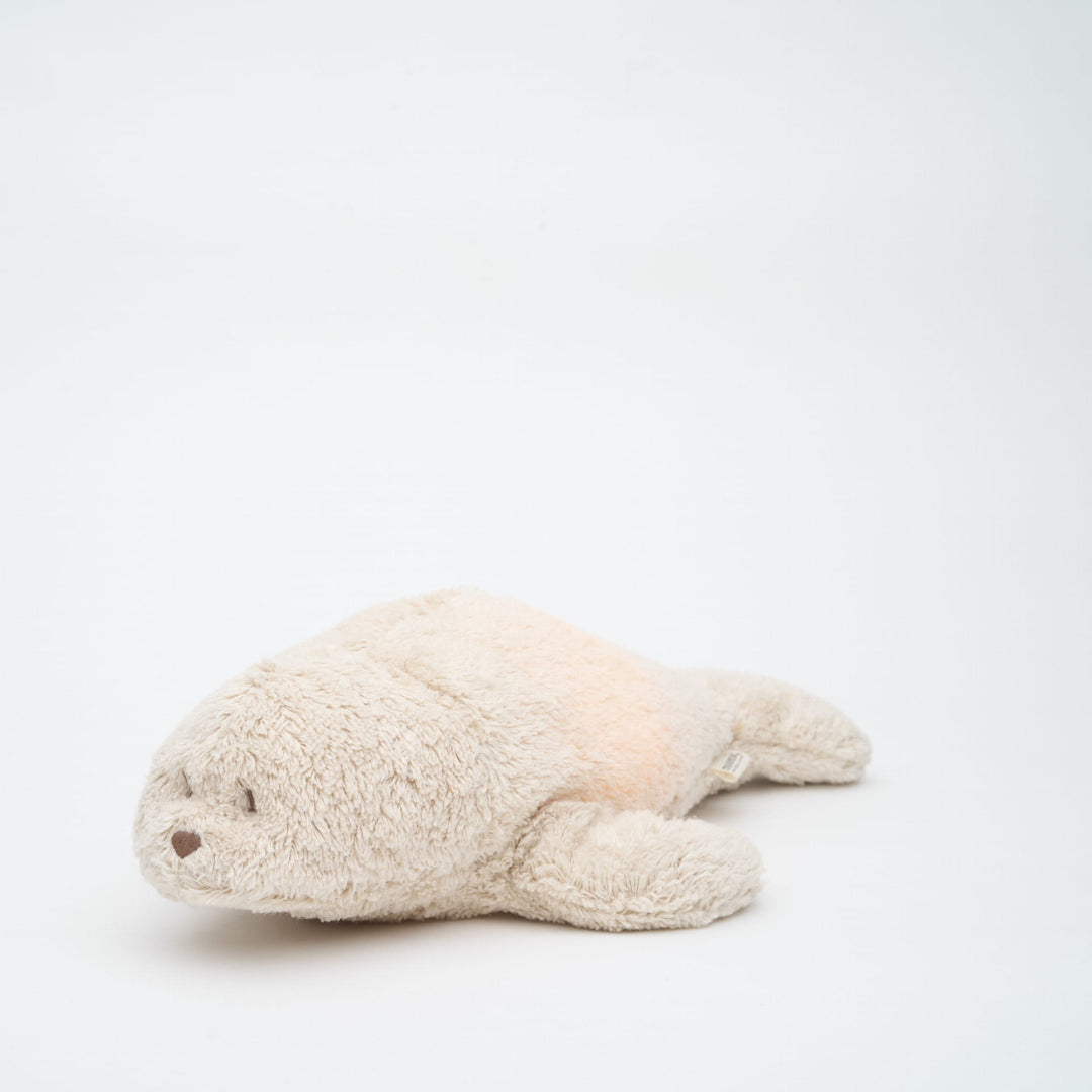 Moonie – Organic Humming Seal with Lamp – Sand - Mabel & Fox