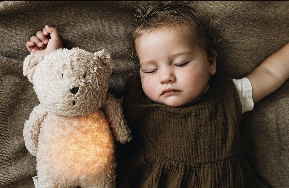 Moonie -The Organic Humming Bear With Lamp- Sand Nature - Mabel & Fox