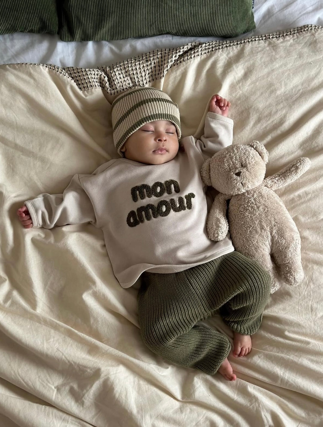 Moonie -The Organic Humming Bear With Lamp- Sand Nature - Mabel & Fox