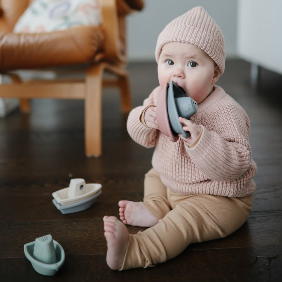 Mushie - Bath Play Set - Boats - Ocean - Mabel & Fox